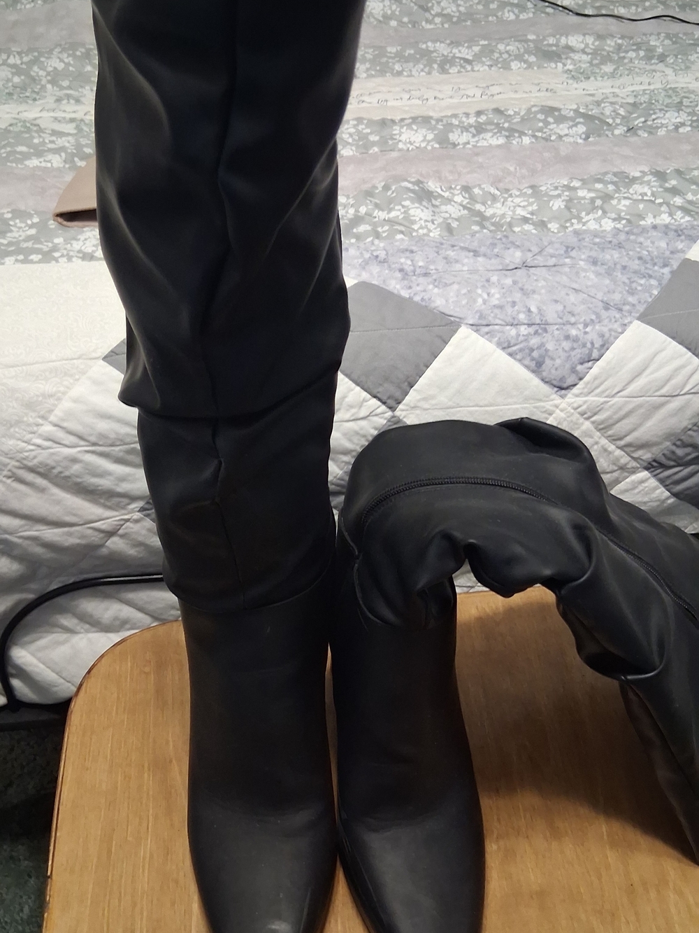 Black Over-the-Knee Women's Boots - Classic Chic